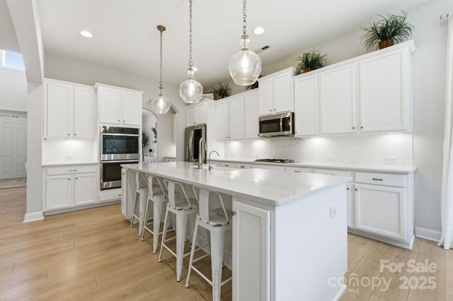 5122 Harwich Circle, Weddington, NC 28104