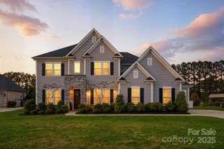 5122 Harwich Circle, Weddington, NC 28104