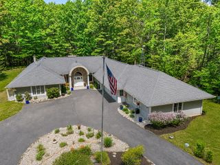 5389 Ridge Road, Pentwater Twp, MI 49449
