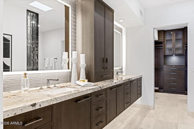 40041 N 111TH Place 44, Scottsdale, AZ 85262