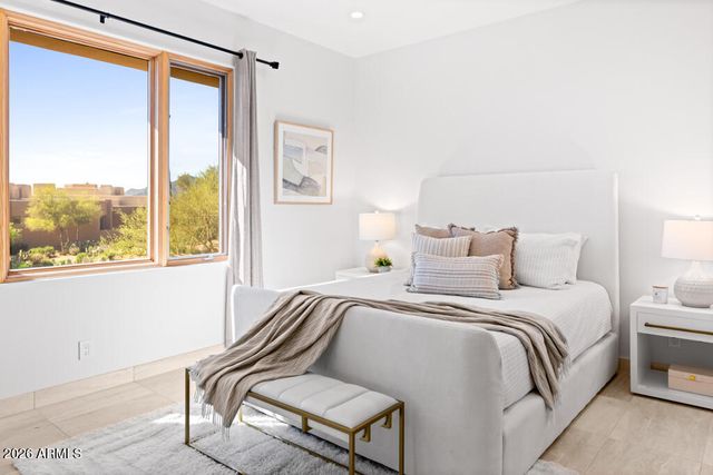 40041 N 111TH Place 44, Scottsdale, AZ 85262