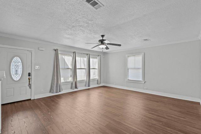 2406 Oaklawn Drive, La Marque, TX 77568