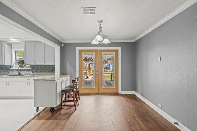 2406 Oaklawn Drive, La Marque, TX 77568