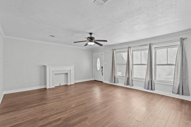 2406 Oaklawn Drive, La Marque, TX 77568