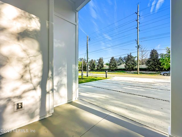 8912 HOGAN Road, Jacksonville, FL 32216