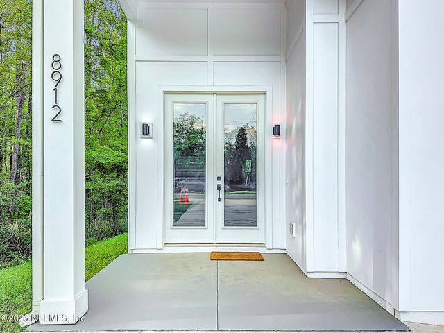 8912 HOGAN Road, Jacksonville, FL 32216