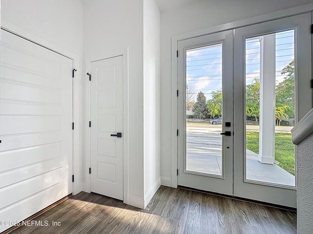 8912 HOGAN Road, Jacksonville, FL 32216