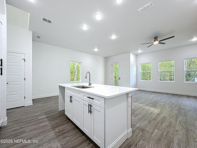 8912 HOGAN Road, Jacksonville, FL 32216