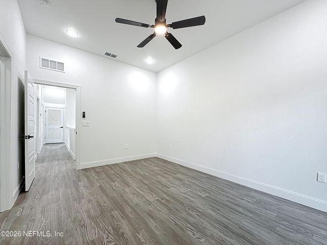 8912 HOGAN Road, Jacksonville, FL 32216