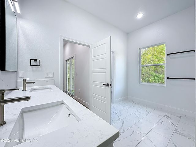 8912 HOGAN Road, Jacksonville, FL 32216