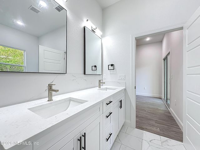 8912 HOGAN Road, Jacksonville, FL 32216