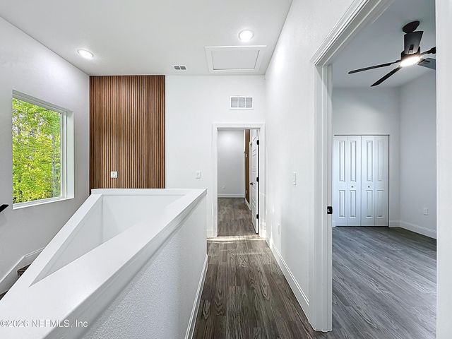 8912 HOGAN Road, Jacksonville, FL 32216