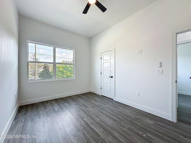 8912 HOGAN Road, Jacksonville, FL 32216