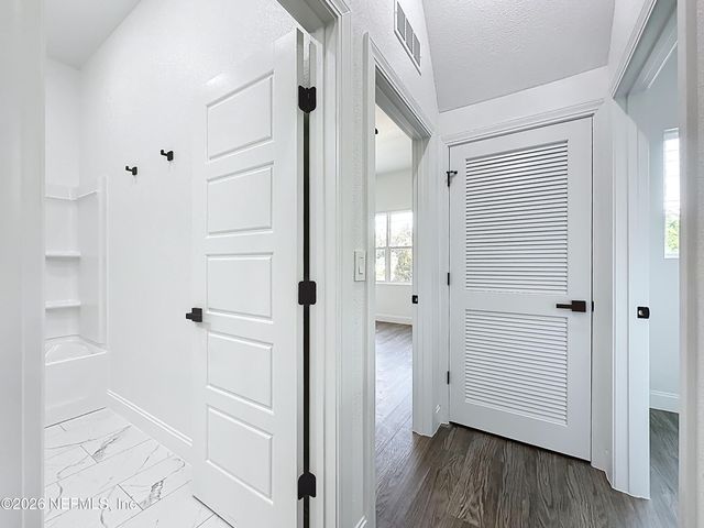 8912 HOGAN Road, Jacksonville, FL 32216