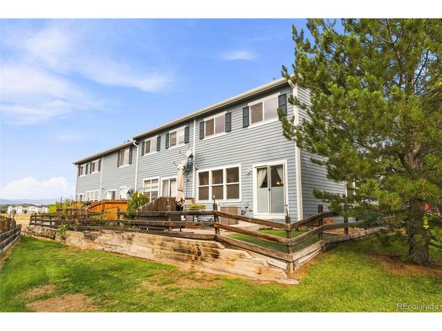 118 Montgomery Dr, Erie, CO 80516
