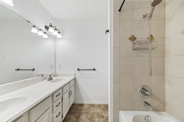 2827 Spring Lakes, Missouri City, TX 77459