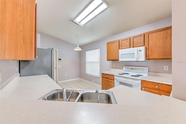 2703 BREAKWATER COURT, Brandon, FL 33511