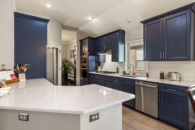 1632 Castle Pines Drive, Frisco, TX 75036