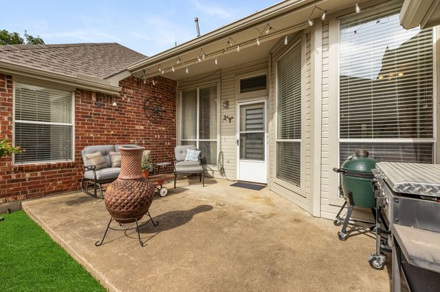 1632 Castle Pines Drive, Frisco, TX 75036