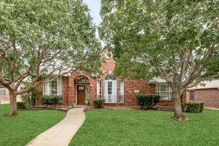 1632 Castle Pines Drive, Frisco, TX 75036