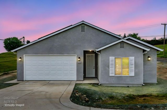 2426 Village Dr, Ione, CA 95640
