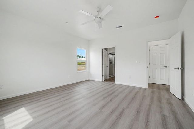 2426 Village Dr, Ione, CA 95640
