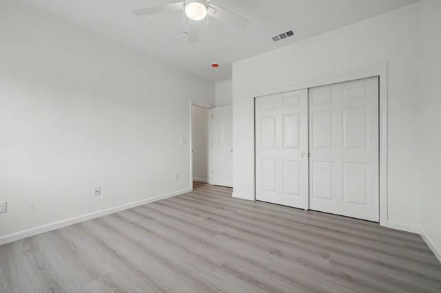 2426 Village Dr, Ione, CA 95640