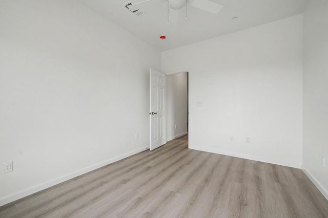 2426 Village Dr, Ione, CA 95640