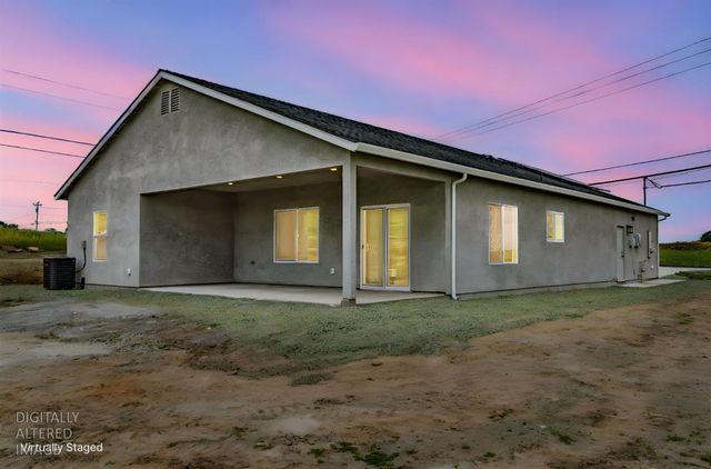 2426 Village Dr, Ione, CA 95640
