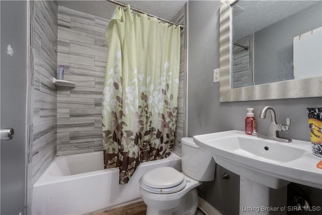 1943 Cheryl Drive, Jeffersonville, IN 47130