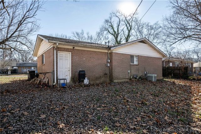 1943 Cheryl Drive, Jeffersonville, IN 47130