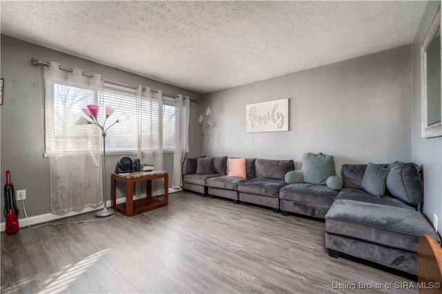 1943 Cheryl Drive, Jeffersonville, IN 47130