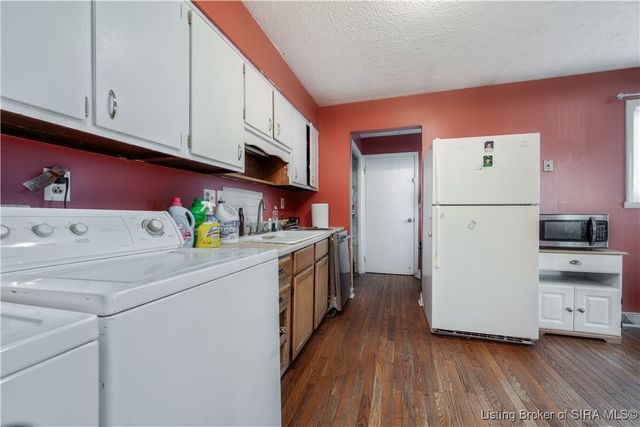 1943 Cheryl Drive, Jeffersonville, IN 47130