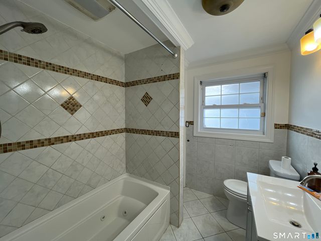 110 Roger White Drive, New Haven, CT 06511