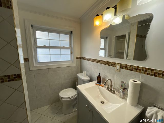 110 Roger White Drive, New Haven, CT 06511