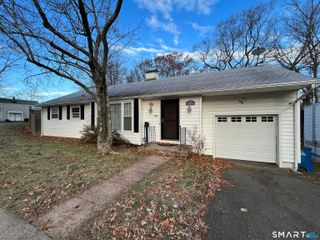 110 Roger White Drive, New Haven, CT 06511