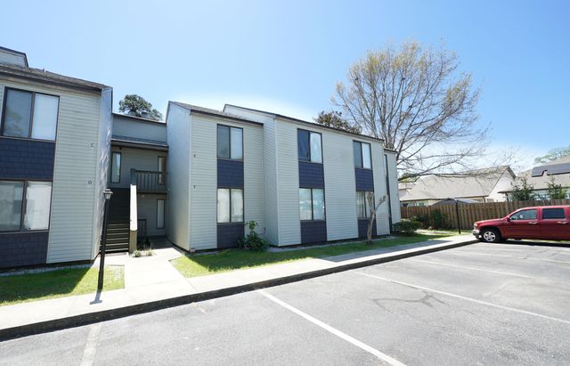 132 SE Elm Avenue E, Fort Walton Beach, FL 32548