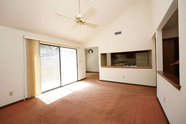 132 SE Elm Avenue E, Fort Walton Beach, FL 32548