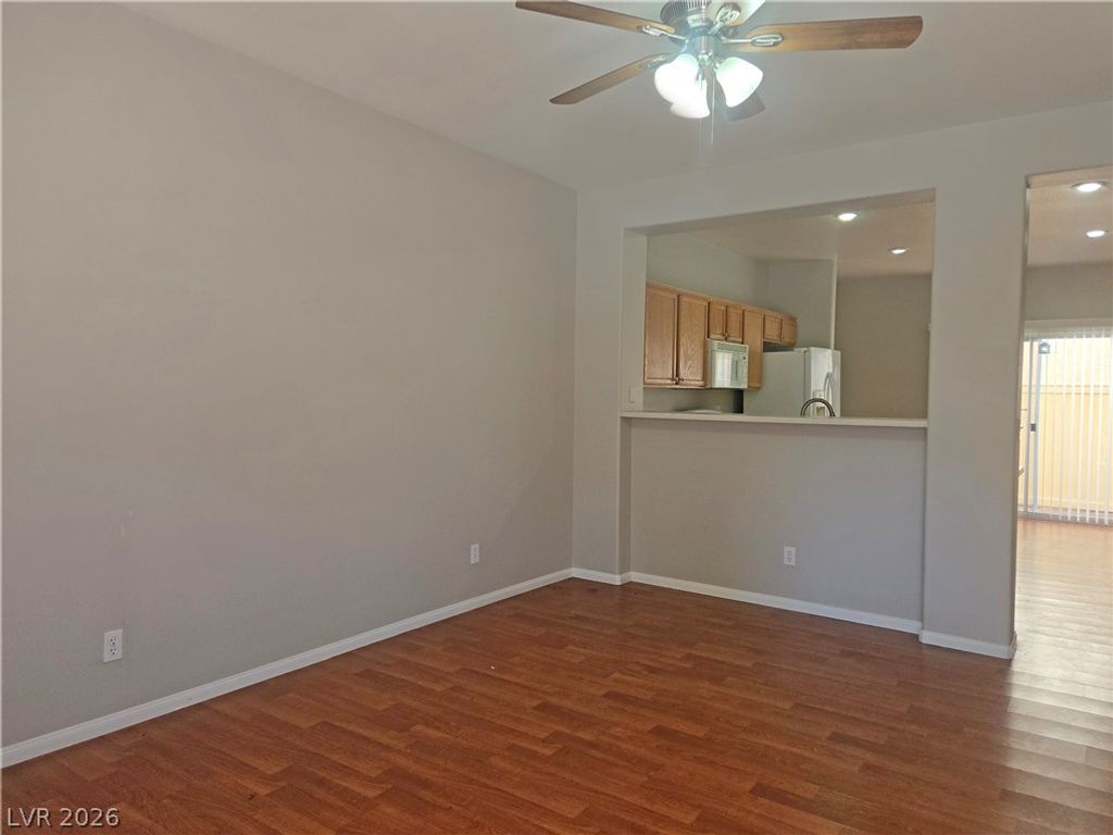 878 Blue Rosalie Place, Las Vegas, NV 89052 — photo 4