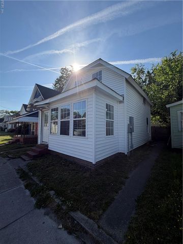 22 Dewey ST, Portsmouth, VA 23704