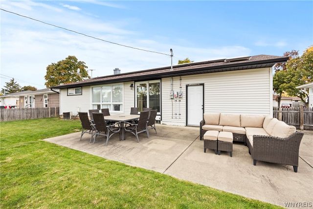 59 Idlewood Drive, Tonawanda, NY 14150