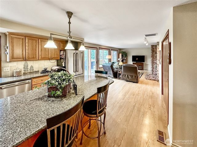 15210 106th Street E, Puyallup, WA 98374
