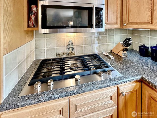 15210 106th Street E, Puyallup, WA 98374