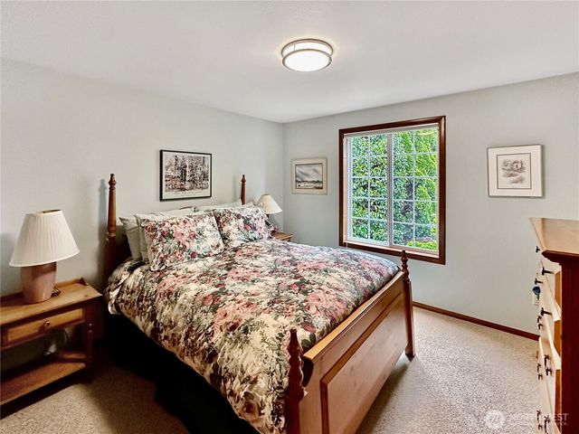 15210 106th Street E, Puyallup, WA 98374