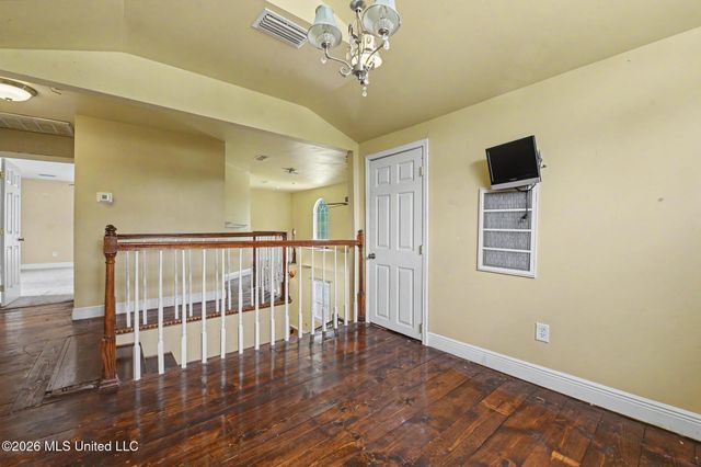 1112 Communy Avenue, Pascagoula, MS 39567