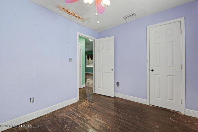 1112 Communy Avenue, Pascagoula, MS 39567