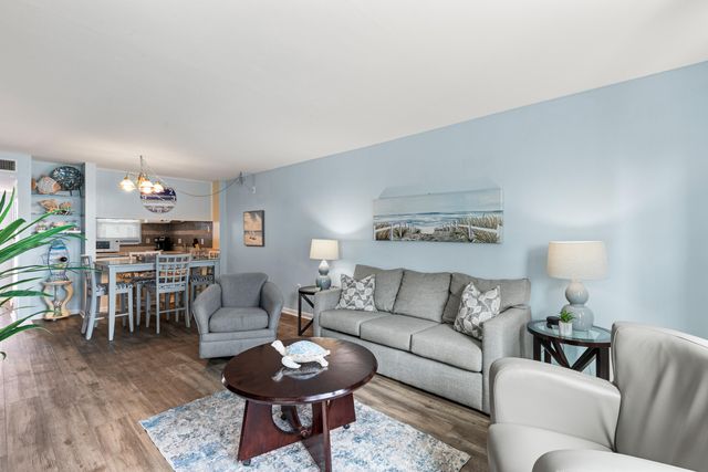 770 Sundial Court UNIT 206, Fort Walton Beach, FL 32548