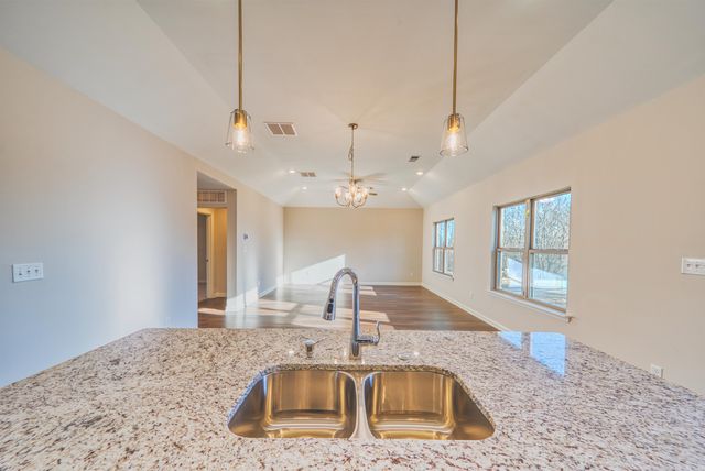 103 STONE BROOK CV, Ripley, TN 38063