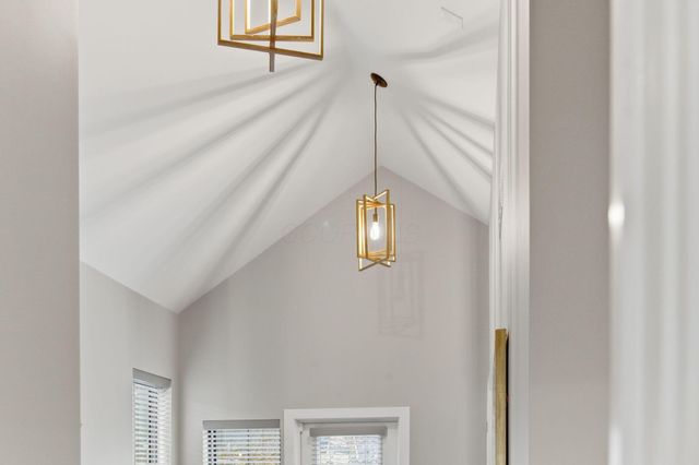 251 E 3rd Avenue, Columbus, OH 43201