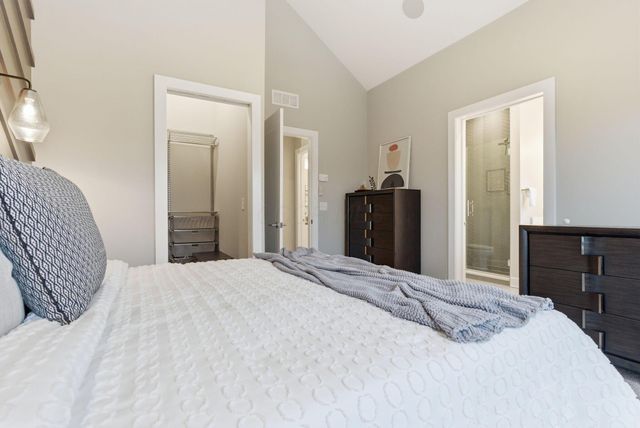 251 E 3rd Avenue, Columbus, OH 43201